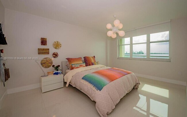 Building Photo - 800 Claughton Island Dr