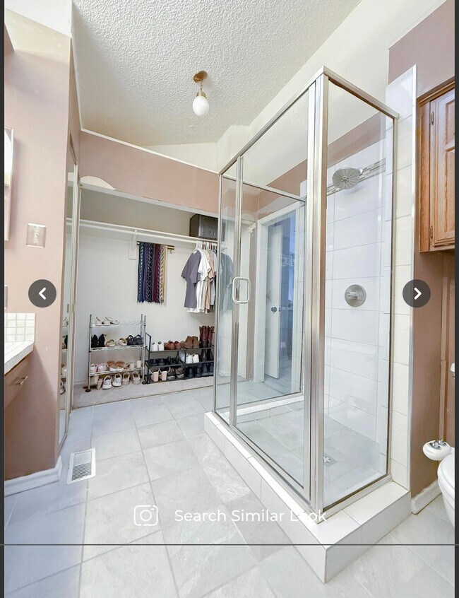 Building Photo - 14151 Montfort Dr