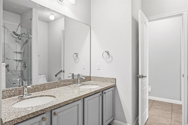 Building Photo - 101 Saddle Ridge Dr