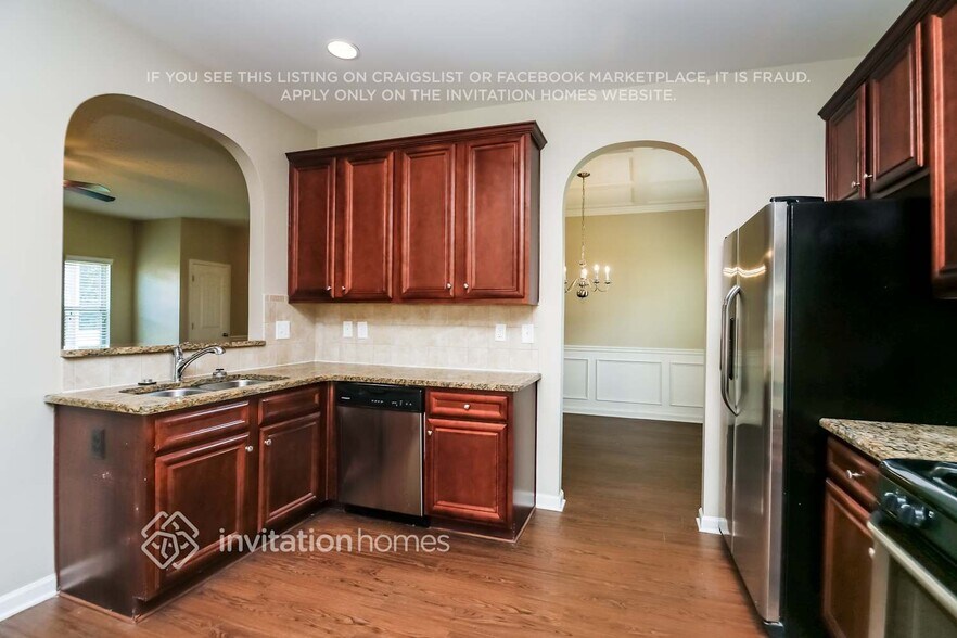 Building Photo - 777 Sunset Down Ct SW