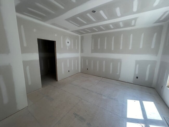Building Photo - 1311 McDuffie Ave