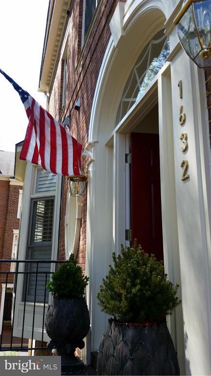 Building Photo - 1632 Colonial Hills Dr