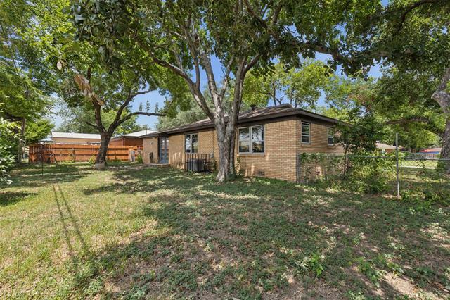 Building Photo - 6117 St Johns Ln