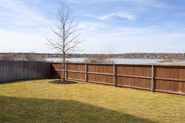 Building Photo - 3200 W College Park Dr