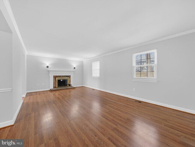 Building Photo - 3827 Gawayne Terrace