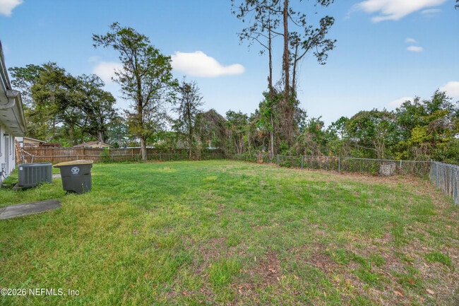 Building Photo - 726 Perryman Ln W