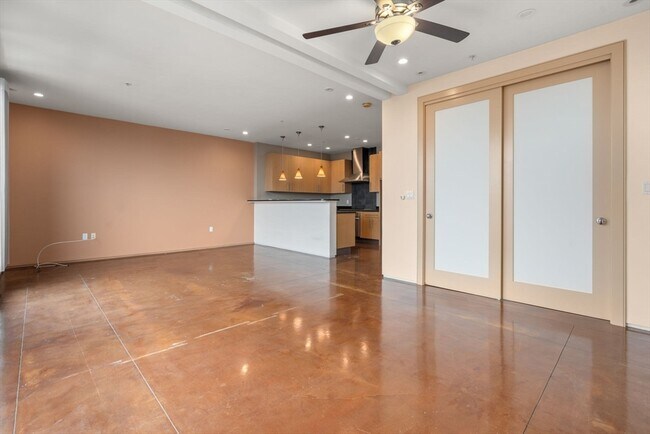 Building Photo - 36 A St