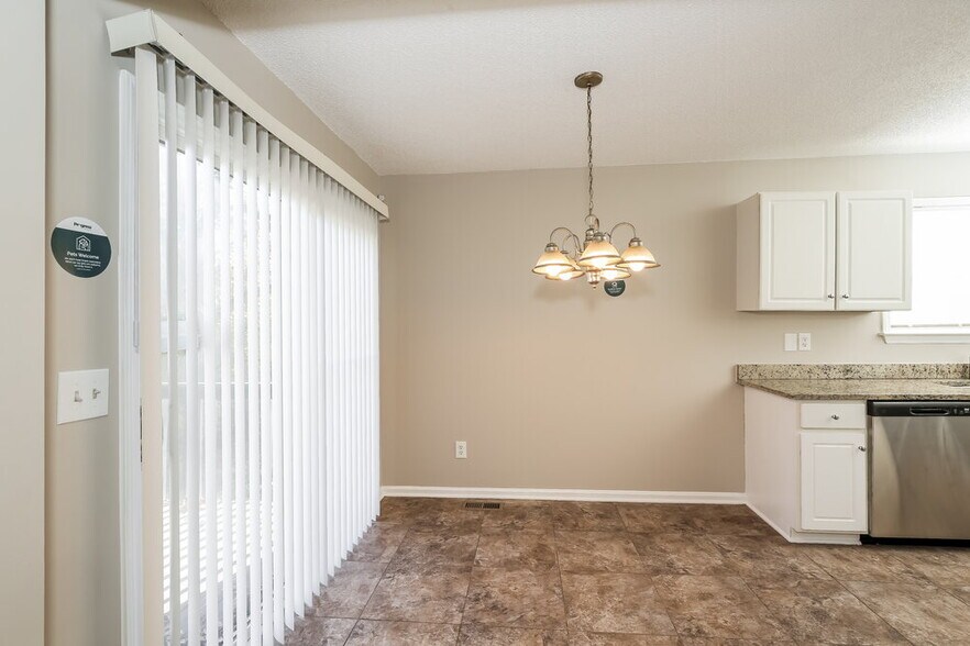 Building Photo - 301 Oferrell St