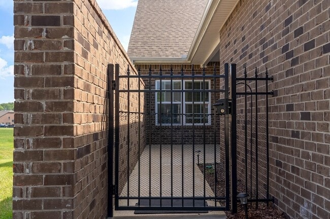 Building Photo - 1647 Foston Ln