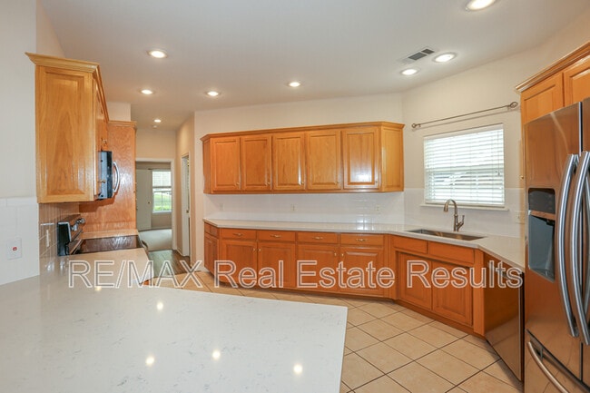 Building Photo - 6454 Norman Ave