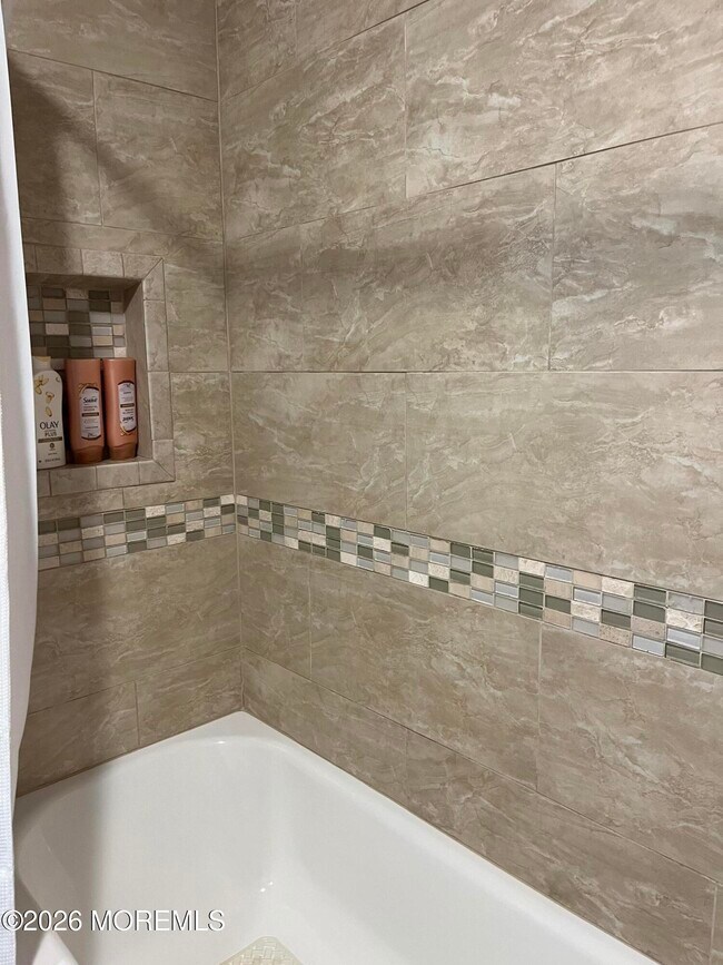 Building Photo - 2001 Main St