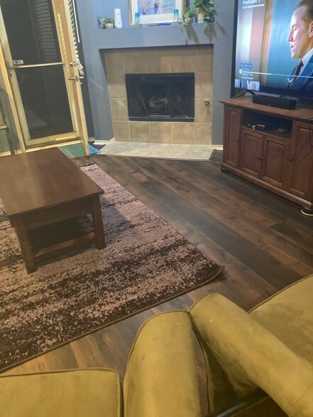 Livingroom - 2312 Orchid Dr