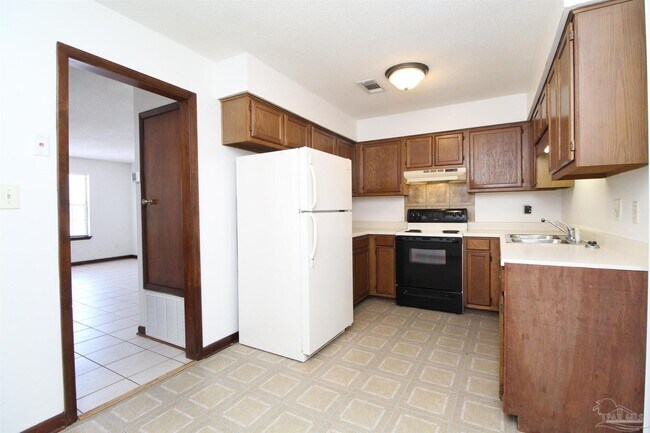 Building Photo - 1455 Acorn Ln