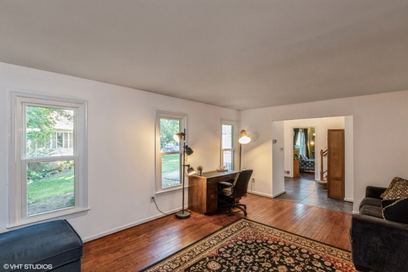 Building Photo - 7804 New London Dr