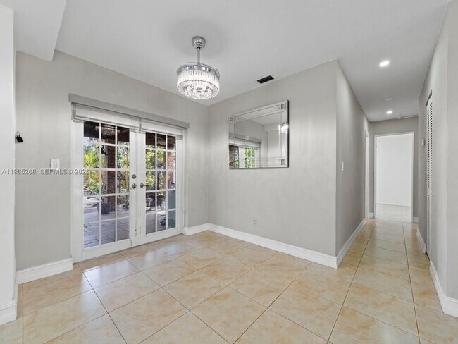 Building Photo - 3605 SW 122nd Pl