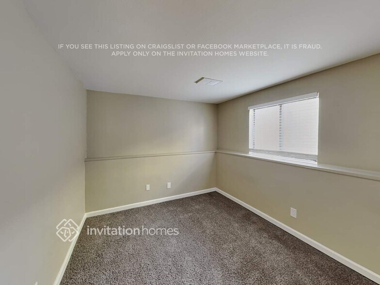 Building Photo - 10355 W 107th Ct