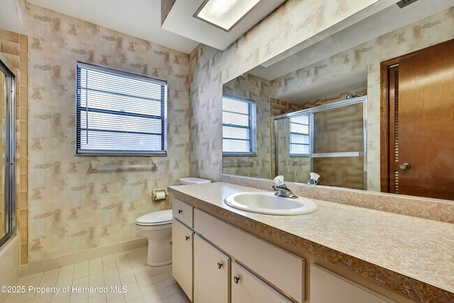 Building Photo - 3296 Dolin Ave