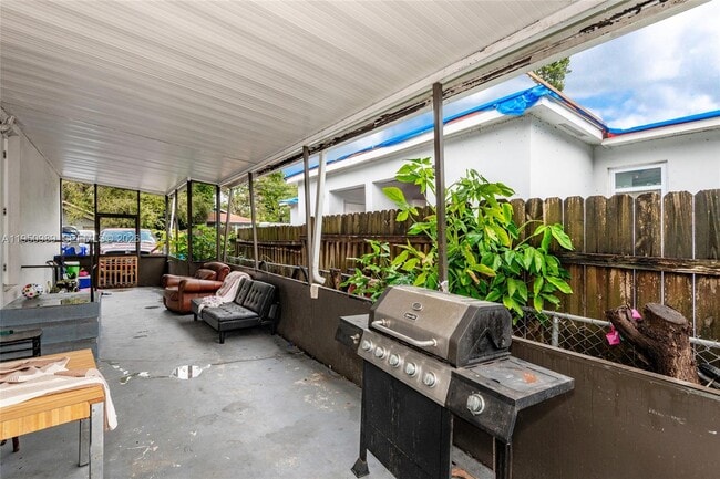 Building Photo - 110 NW 58th St