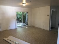 Building Photo - 304 Ardale Dr