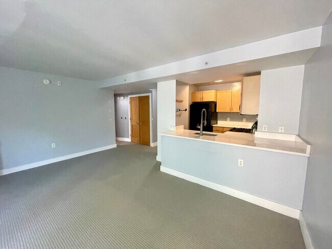 Building Photo - Spacious Efficiency with Modern Amenities, SW Waterfront Location, Fitness Room, Pool and Concier...