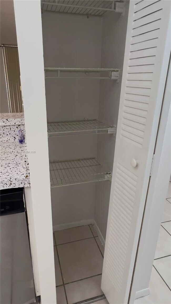 Building Photo - 12219 SW 14th Ln