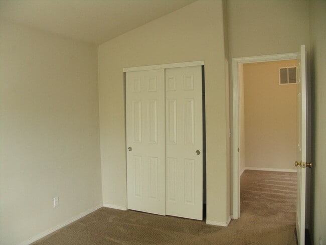 Building Photo - Great home in Aloha