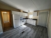Building Photo - 510 9th St SW