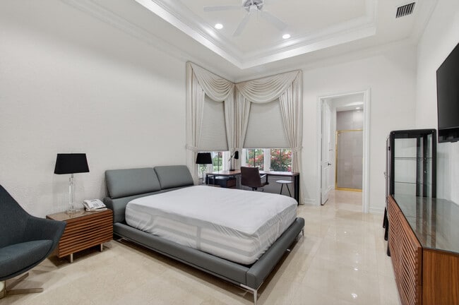 Building Photo - 331 Mizner Lake Estates Dr