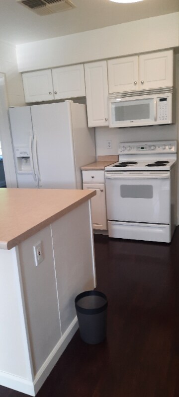 Building Photo - 4924 Cabrillo Way