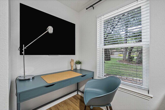 Building Photo - 7108 Dallas Dr