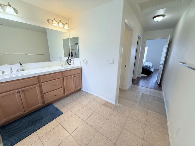 Building Photo - Move-In Ready Home in a Desirable Buellton Neighborhood