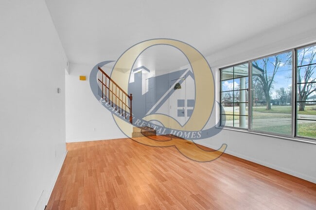 Building Photo - Available Now! - 3 Bedroom 1.5 Bath in Kearsley School District!