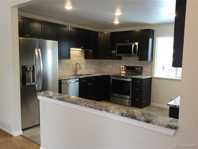 Building Photo - 1884 S Reed Ct