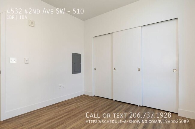 Building Photo - 4532 42nd Ave SW