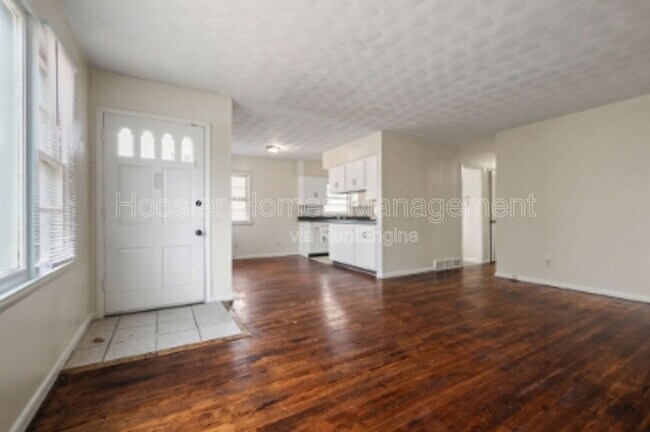 Building Photo - 3337 Houston St