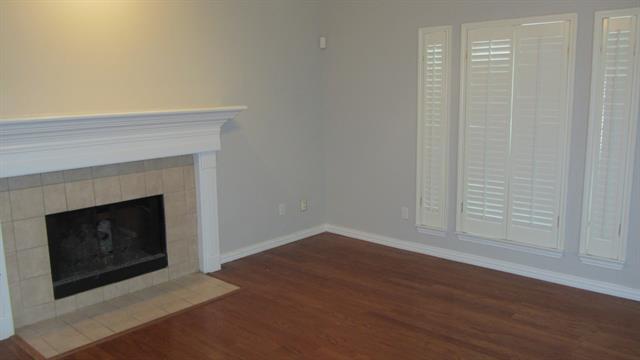 Building Photo - 2309 Dyers Oak Dr