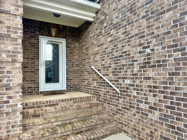 Building Photo - 2510 Grier Cir