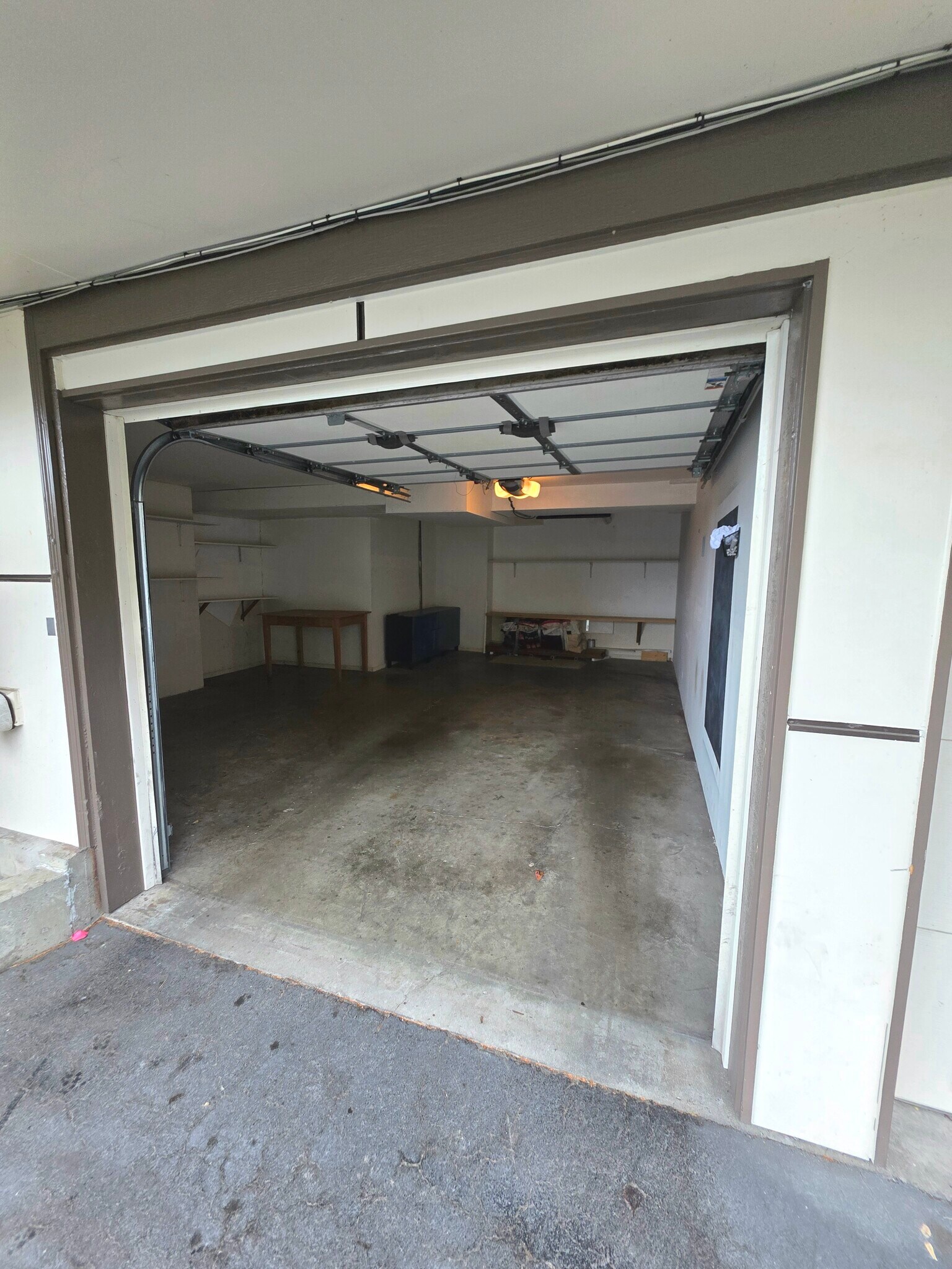 Building Photo - 2012 Thorndyke Ave W