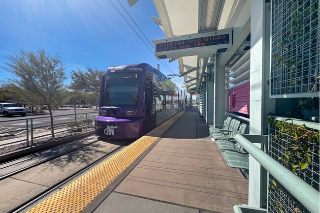 Building Photo - 5Bed/2Bath House at 35th Ave/Cactus! Ready for Immediate Move-In! -- NO HOA!