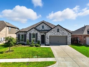 Building Photo - 1708 Pegasus Dr