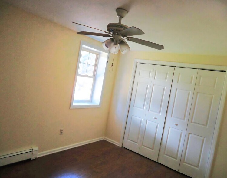 Bedroom 2 - 6 Intervale Ave