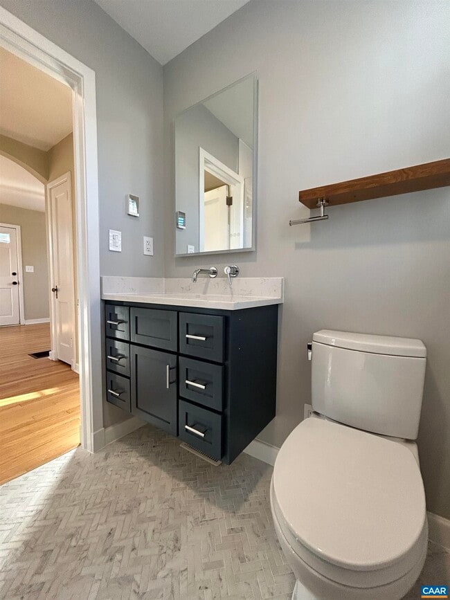 Building Photo - 814 Altavista Ave