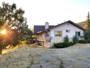 Building Photo - Coming Soon-Spacious & Modern 5-Bedroom Re...