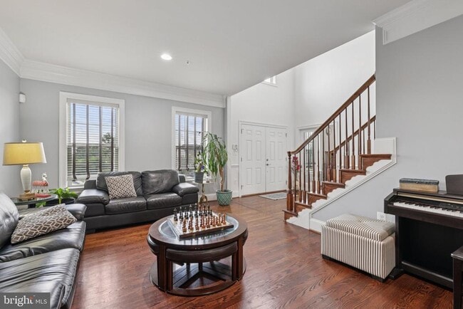 Building Photo - 141 Hawkes Ct