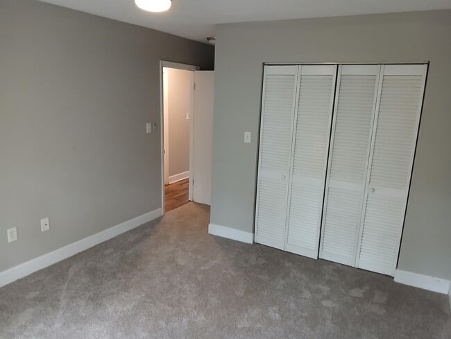 Building Photo - 443 Cactus St