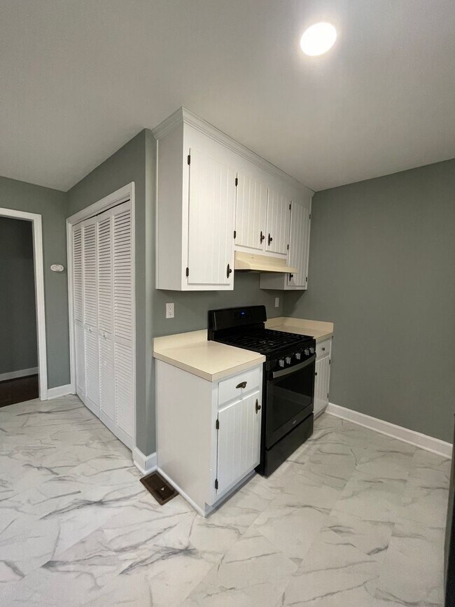 Building Photo - Lovely Single Family Ranch Home in Edgefield