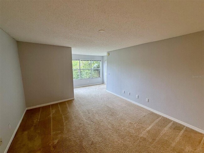 Building Photo - 5140 Conroy Rd