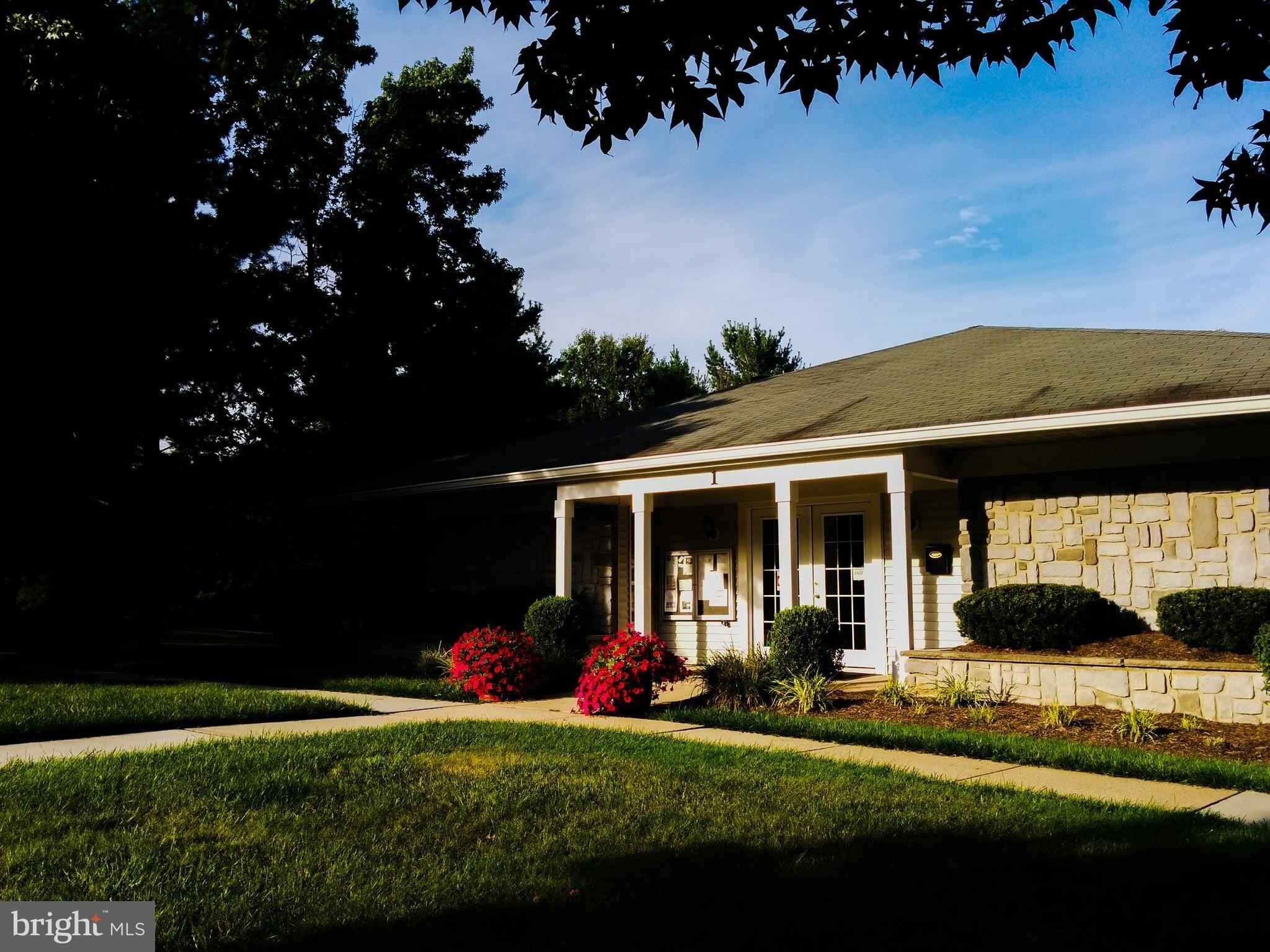 Club house - 15 Azalea Ct