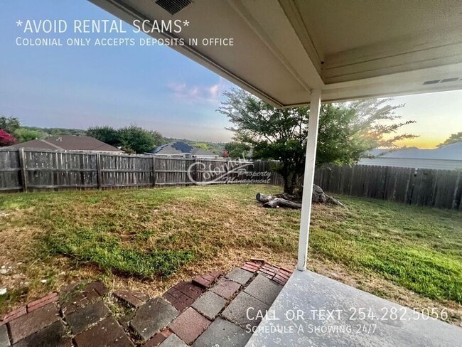 Building Photo - 901 Kelso Dr