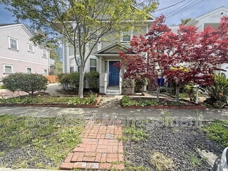 Building Photo - 2359 Prune St